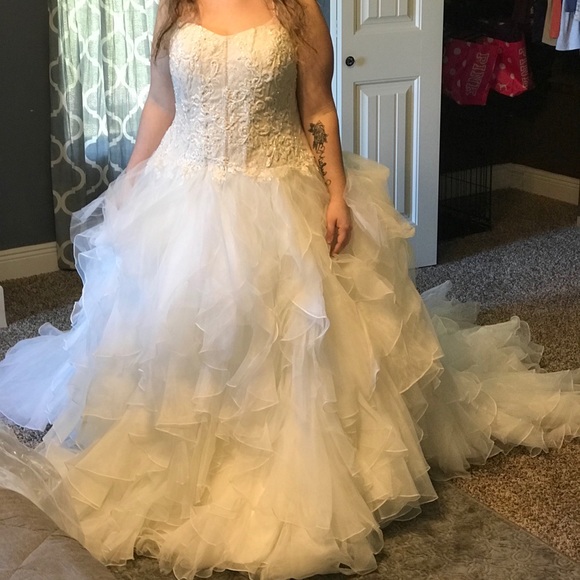 Oleg Cassini Wedding Dress